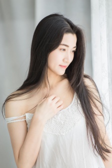 日系精华水PK欧美精华水